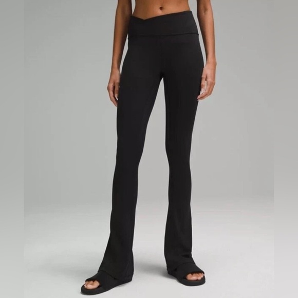 NWT Lululemon Align Asym Mini Flare 32”, Black, Size 8 - Picture 1 of 9